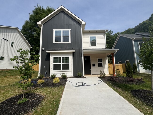 property at 1001 Fairground St