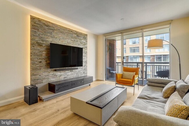 property at 1020 N Highland St