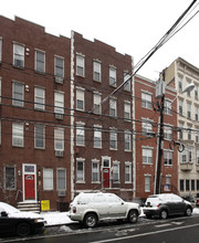 224 Madison St in Hoboken, NJ - Foto de edificio - Building Photo