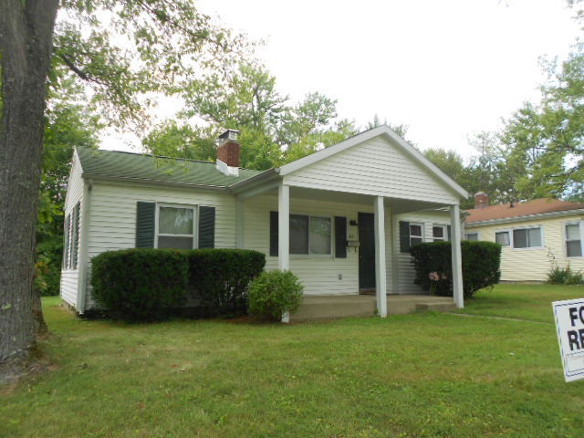 property at 104 S Jefferson St