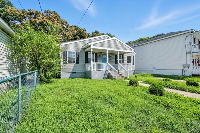 property at 737 16th St