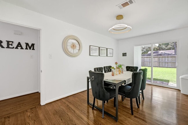 5415 Carew St, Unit SI ID1514813P in Houston, TX - Foto de edificio - Building Photo