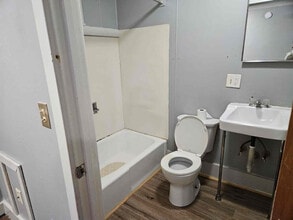 86 River St, Unit APT-3 in Rutland, VT - Building Photo - Building Photo