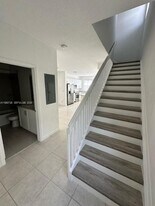 1582 SE 27th Terrace in Homestead, FL - Building Photo