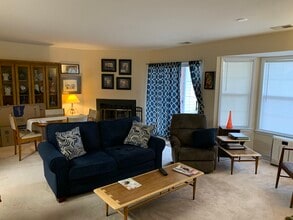106 Heritage Blvd, Unit 5 in Princeton, NJ - Building Photo - Building Photo