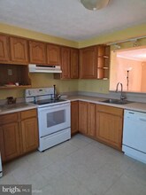 8530 Castlemill Cir in Perry Hall, MD - Foto de edificio - Building Photo