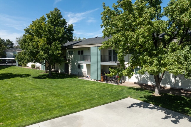 Aspenwood Apartments