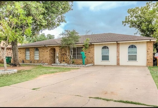 3814 Butterfield Rd in San Angelo, TX - Building Photo - Building Photo