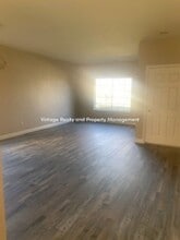 4717 Edgebrook Ave in Stockton, CA - Building Photo - Building Photo