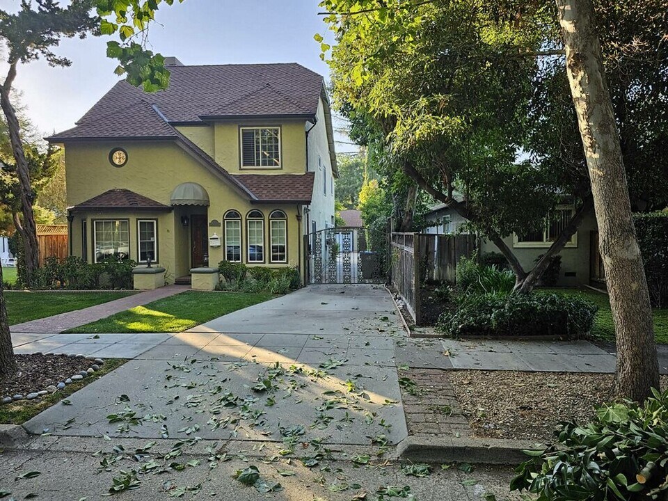 955 Asbury St in San Jose, CA - Building Photo