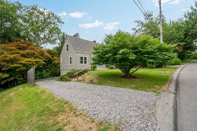 274 Idlewood Rd in Pittsburgh, PA - Building Photo - Building Photo