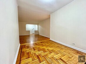 124 E 24th St in New York, NY - Building Photo - Building Photo