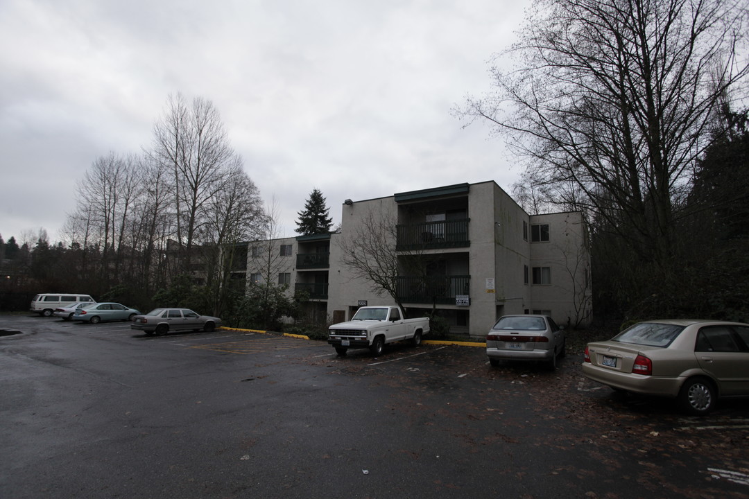 Windinbrook Apartments in Seattle, WA - Foto de edificio