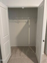 214 S Finley Lndg Pkwy in Smithfield, NC - Foto de edificio - Building Photo