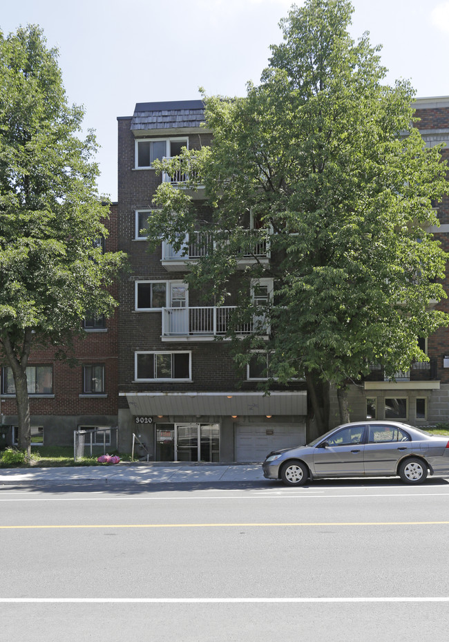 3020 Édouard-Montpetit in Montréal, QC - Building Photo - Building Photo