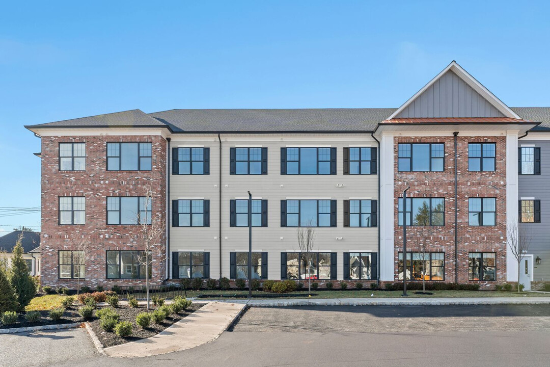 Allure at Vosseller in Bound Brook, NJ - Building Photo