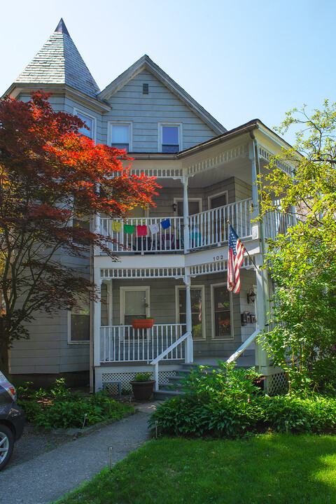 102 High St, Unit #1 in Brattleboro, VT - Building Photo