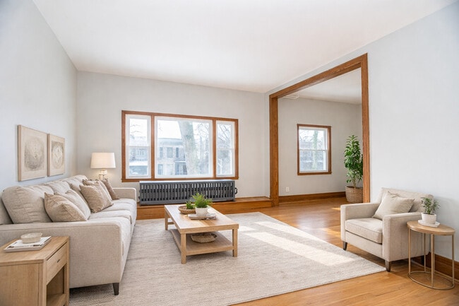 1330 W Norwood St in Chicago, IL - Building Photo - Building Photo