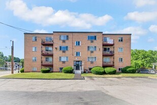 720 River St in Boston, MA - Building Photo