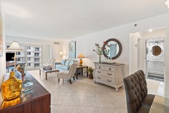 3301 S Ocean Blvd in Highland Beach, FL - Building Photo - Building Photo