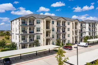 Century Stone Hill North in Pflugerville, TX - Foto de edificio - Building Photo