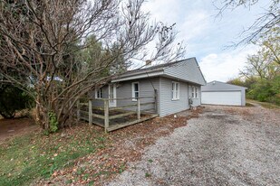 10605 39th Ave in Pleasant Prairie, WI - Building Photo