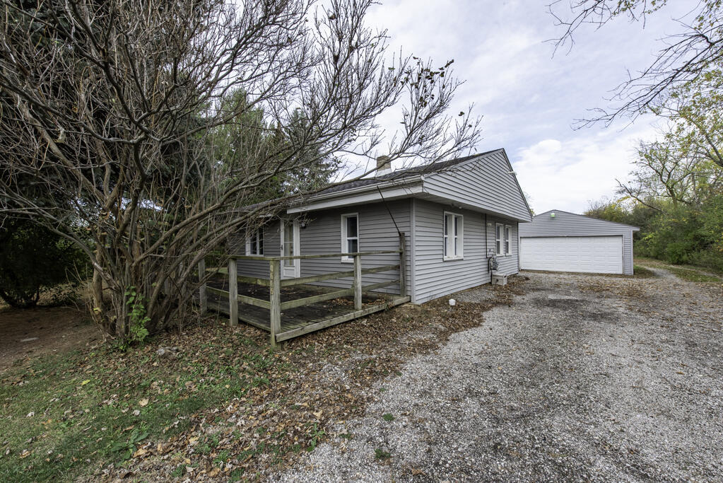 10605 39th Ave in Pleasant Prairie, WI - Building Photo