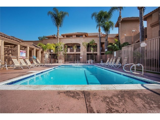 4151 Hathaway Ave in Long Beach, CA - Building Photo - Building Photo
