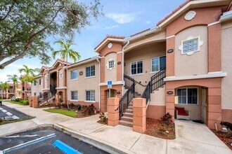 3500 Briar Bay Blvd in West Palm Beach, FL - Building Photo - Building Photo