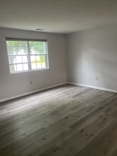 32C Chestnut Ct in Hilton, NY - Foto de edificio - Building Photo