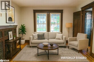 203 Fairleigh Ave S in Hamilton, ON - Building Photo - Building Photo