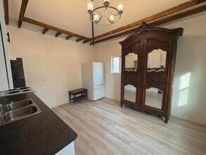 107 Erie Ave in Hamilton, ON - Building Photo - Building Photo