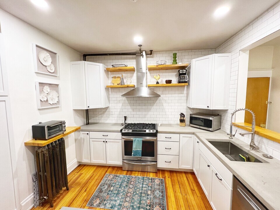 1200 16th St, Unit 1G in Altoona, PA - Building Photo