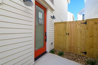 881 Rachel St in Houston, TX - Building Photo - Building Photo