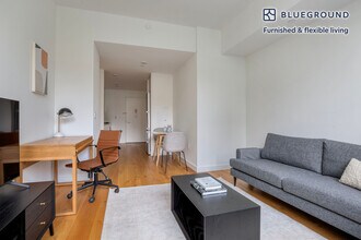 180 Broome St-Unit -FL6-ID1379 in New York, NY - Building Photo - Building Photo