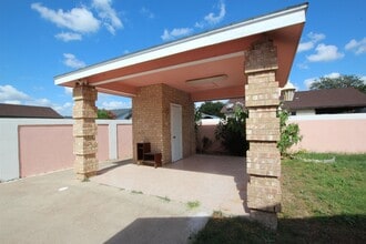 1506 Pintail St in Laredo, TX - Building Photo - Building Photo