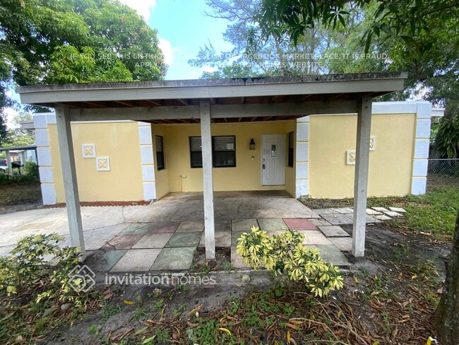 property at 41 Sioux Ln