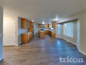 21852 120th Ave SE in Kent, WA - Building Photo - Building Photo