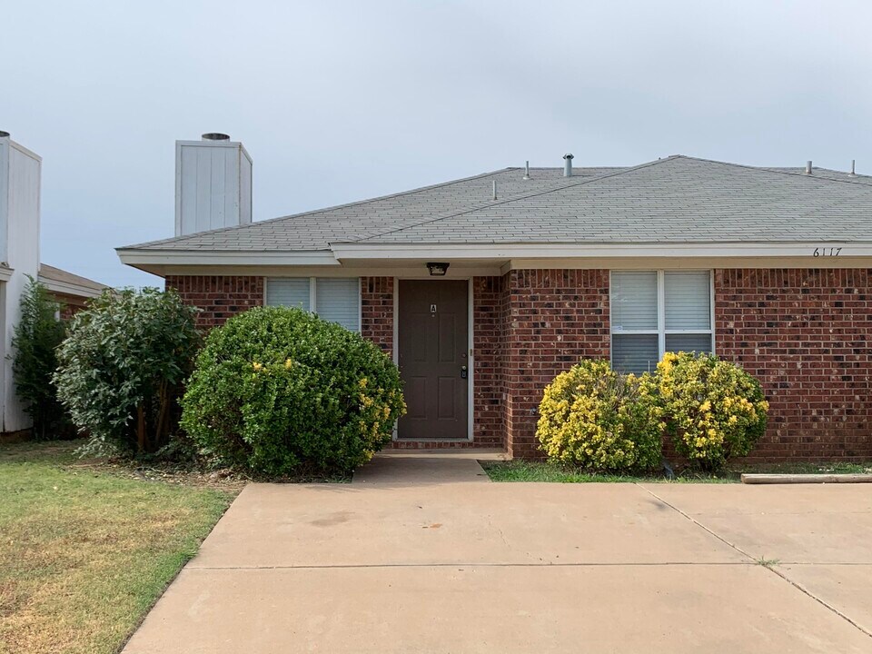 6117 38th St in Lubbock, TX - Building Photo