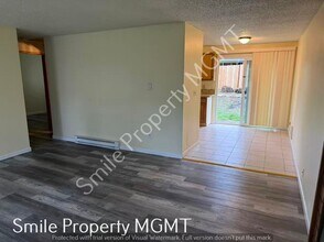 5406 SE 119th Ave in Portland, OR - Building Photo - Building Photo