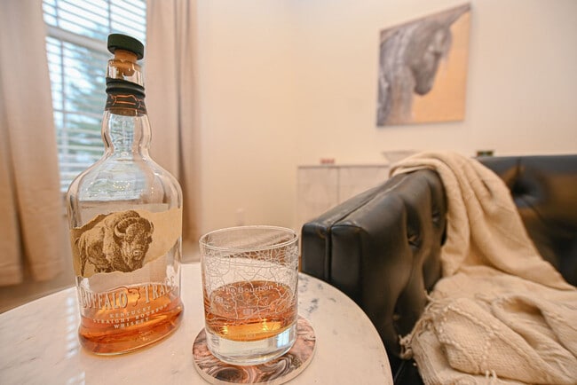 1645 Burks Branch Rd in Shelbyville, KY - Building Photo - Building Photo