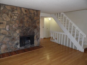 226 W Rockrimmon Blvd in Colorado Springs, CO - Building Photo - Building Photo