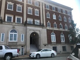 315 N Spruce St in Winston-Salem, NC - Building Photo