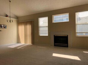 4175 E Village Dr in Mason, OH - Building Photo - Building Photo