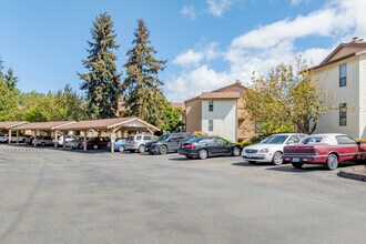 Lakeside Village Condos in Federal Way, WA - Foto de edificio - Building Photo