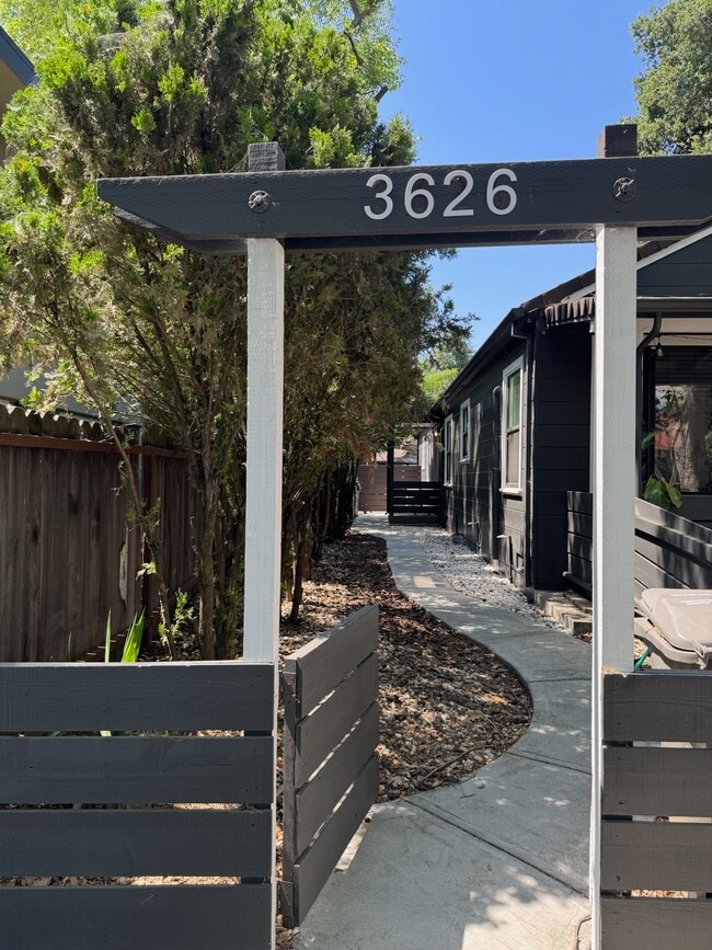 3626 3rd Ave, Unit 3626 3rd Avenue