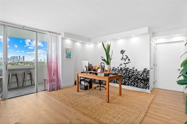 5 Island Ave in Miami Beach, FL - Building Photo - Building Photo