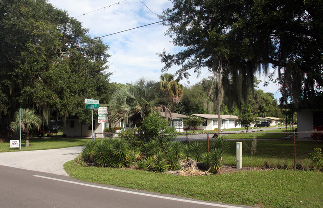 1130 Jungle Ct in Lakeland, FL - Building Photo - Building Photo