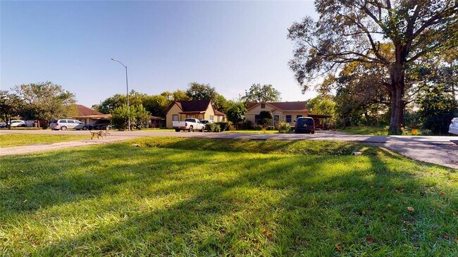 3441 Mt Pleasant St photo'