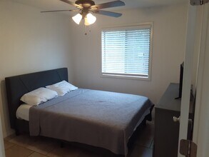 2200 Hill St, Unit 121 in New Smyrna Beach, FL - Foto de edificio - Building Photo